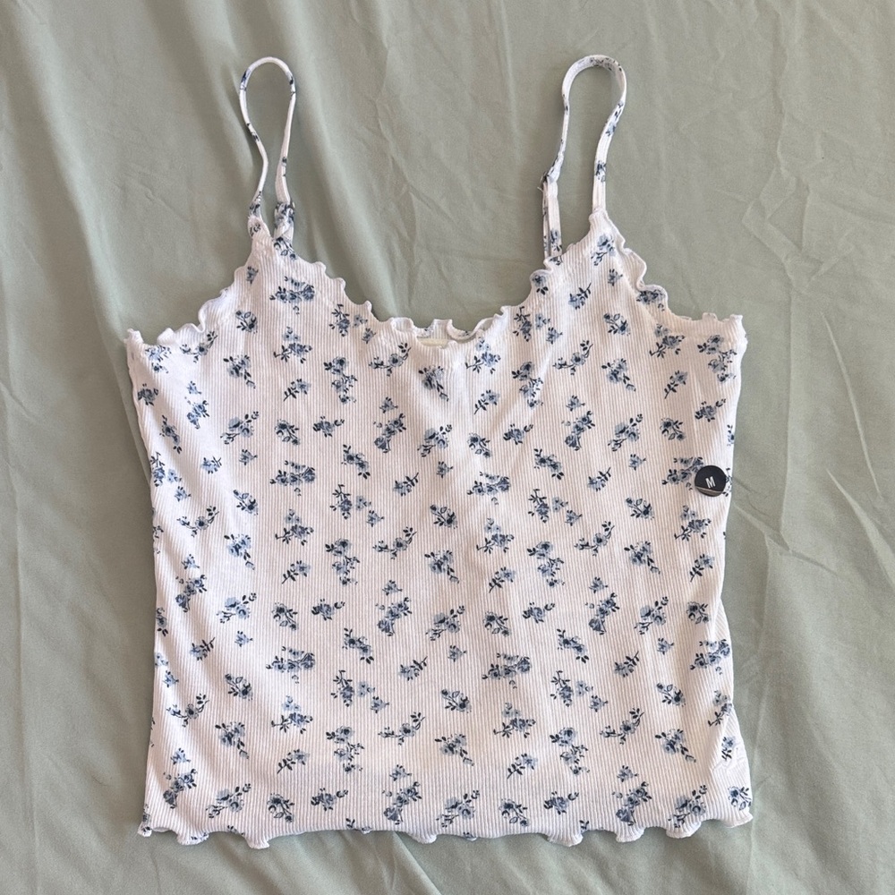Hollister White Blue Floral Print Lettuce Edge Tank